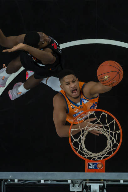 他不仅完成 他不仅完成