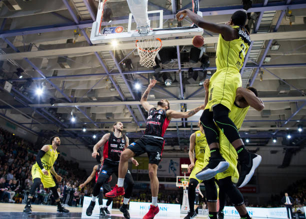 的精准截击 的精准截击